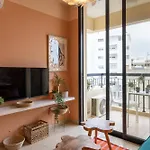 Johny's Spot In * 라르나카