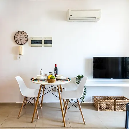 Johny's Spot In Apartment