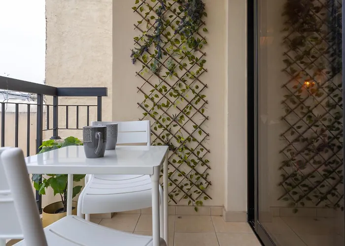 Daire Johny's Spot In