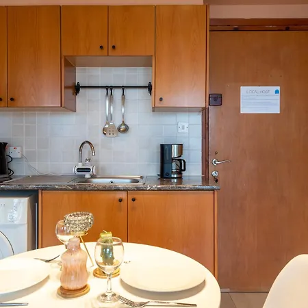 Johny's Spot In Apartament Larnaca